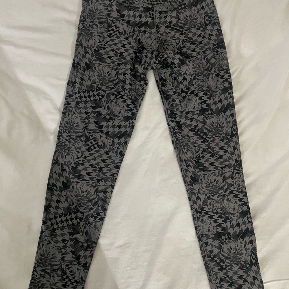 AERIE by American Eagle (Offline) Black and Gray Jeggings with Geometric Pattern